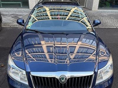 Gebraucht Skoda Octavia Elegance 140 PS (102 kW) 2010 Blau Kombi