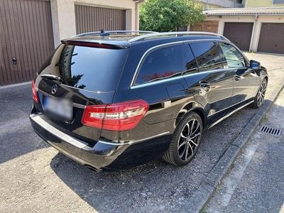 Usata Mercedes E350 265 CV (194 kW) 2011 Nero Station wagon