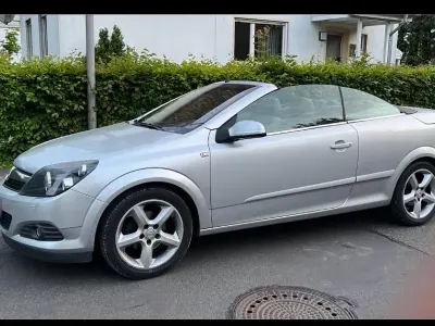 Gebraucht Opel Astra 140 PS (102 kW) 2007 Silber Cabrio