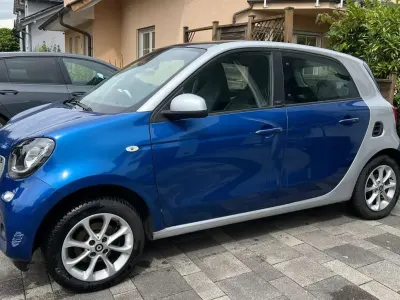 Gebraucht Smart ForFour Basis 71 PS (52 kW) 2015 Blau Kleinwagen
