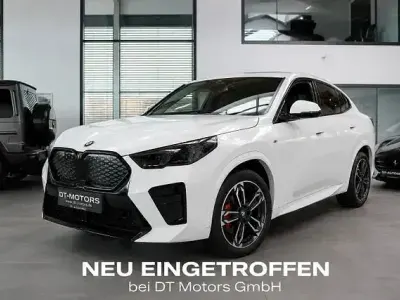 Gebraucht BMW iX2 M Sport 150 kW (204 PS) 2024 Weiß SUV