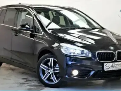 Gebraucht BMW 220 Gran Tourer Sport Line 192 PS (141 kW) 2015 Schwarz Van / Kleinbus