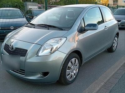 Usata Toyota Yaris 90 CV (66 kW) 2008 Andere farben Utilitaria