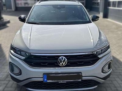 Second-hand VW T-Roc Goal 116 CP (85 kW) 2025 Gri SUV