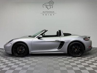Second-hand Porsche Boxster 299 CP (219 kW) 2018 Argintiu Cabrio