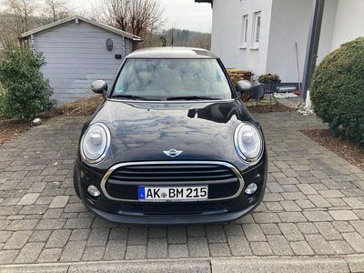 Second-hand Mini Cooper Chili 136 CP (100 kW) 2016 Negru Hatchback