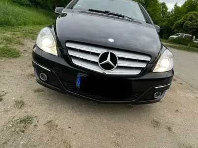 Gebraucht Mercedes B200 136 PS (100 kW) 2008 Schwarz Van / Kleinbus