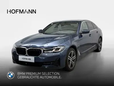 Gebraucht BMW 530 292 PS (214 kW) 2023 Arctic race blue metallic Limousine