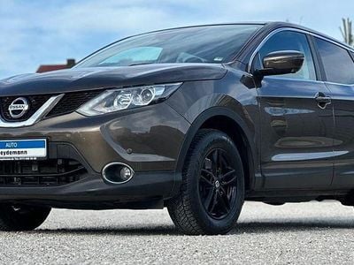 Gebraucht Nissan Qashqai N-Connecta 116 PS (85 kW) 2016 Braun SUV