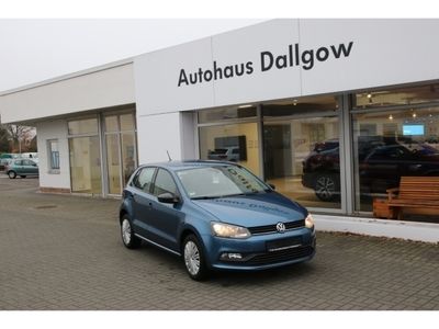 Gebraucht VW Polo Trendline 75 PS (55 kW) 2017 Blau Limousine