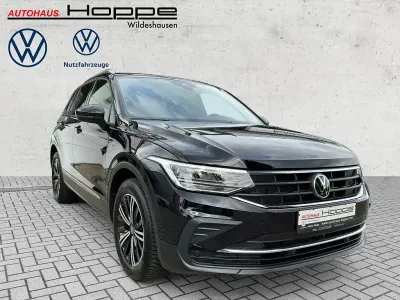Gebraucht VW Tiguan United 150 PS (110 kW) 2021 Schwarz SUV