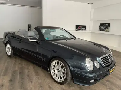 Używany Mercedes CLK230 Avantgarde 197 KM (144 kW) 2000 Niebieski Kabriolet