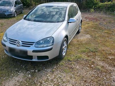 Gebraucht VW Golf 75 PS (55 kW) 2004 Silber Coupé