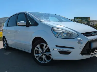 Gebraucht Ford S-MAX Titanium 140 PS (102 kW) 2011 Weiß Van / Kleinbus