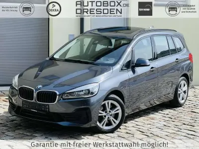 Gebraucht BMW 220 Advantage 190 PS (139 kW) 2018 Mineralgrau Van / Kleinbus