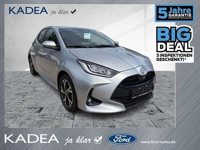 Silver metallic Neu 2025 Toyota Yaris Hybrid Kleinwagen | 23.990 € (Guter Preis)