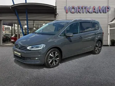 Gebraucht VW Touran Highline 150 PS (110 kW) 2022 Grau Van / Kleinbus