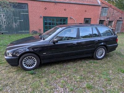 Second-hand BMW 530 231 CP (169 kW) 2002 Negru Break