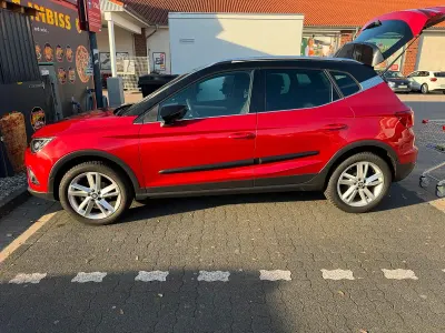 Używany Seat Arona FR 90 KM (66 kW) 2019 Czerwony SUV