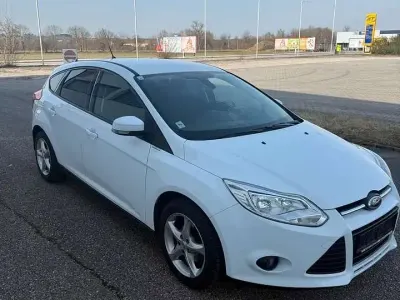 Używany Ford Focus Trend 86 KM (63 kW) 2013 Sedan/Limuzyna