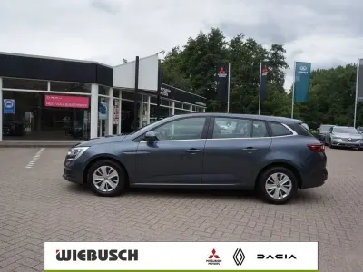 Gebraucht Renault Mégane Life 116 PS (85 kW) 2019 Grau Limousine