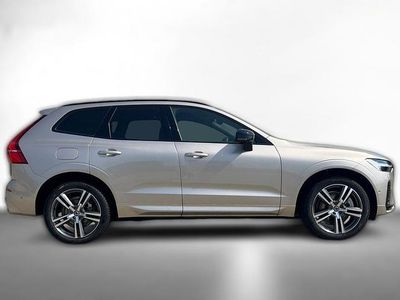 Diverse metallic Gebraucht 2023 Volvo XC60 Plus SUV | 50.080 € (Etwas zu teuer)