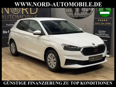 Gebraucht Skoda Fabia Ambition 95 PS (69 kW) 2022 Candyweiss Kleinwagen