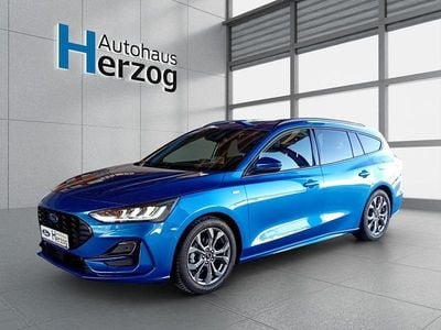 Gebraucht Ford Focus ST-Line X 155 PS (114 kW) 2024 Desert island blue Kombi