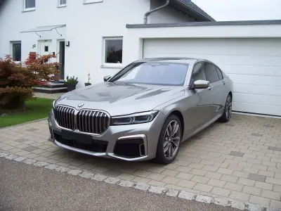 Gebraucht BMW M760 M Sport 585 PS (430 kW) 2019 Grau Limousine
