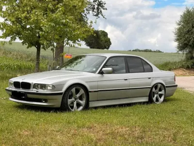 Gebraucht BMW 730 184 PS (135 kW) 1998 Silber Limousine