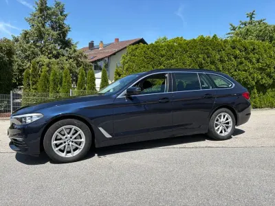 Gebraucht BMW 530 265 PS (194 kW) 2019 Blau Kombi