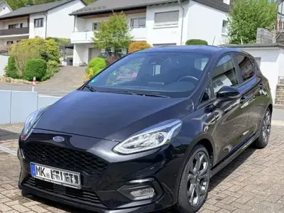 Usata Ford Fiesta ST-Line 95 CV (69 kW) 2020 Nero Utilitaria