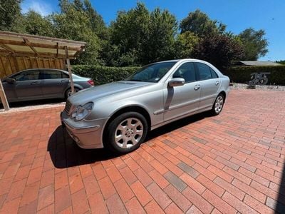 Mercedes C200