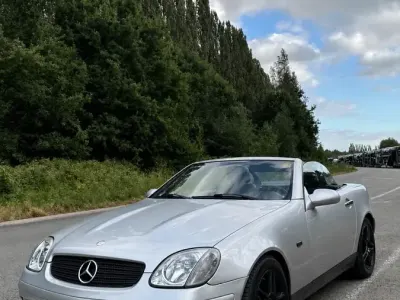 Gebraucht Mercedes SLK230 193 PS (141 kW) 1998 Silber Cabrio