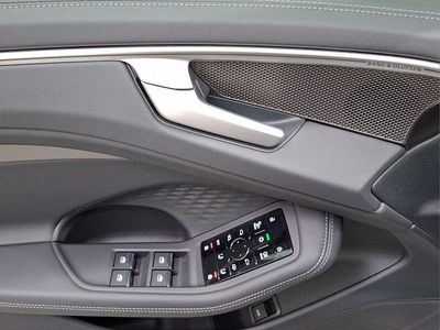 Używany Audi A6 2025 Srebrny Sedan/Limuzyna