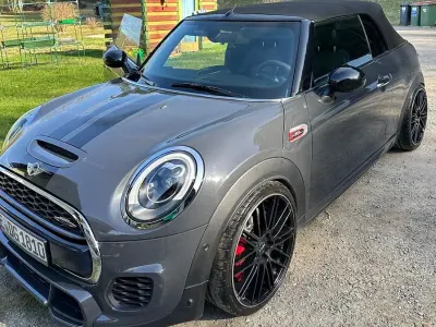 Gebraucht Mini John Cooper Works 231 PS (169 kW) 2017 Schwarz Kleinwagen