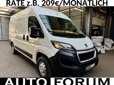 Używany Peugeot Boxer 120 KM (88 kW) 2021 Biały Van