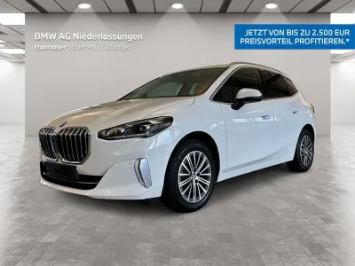 Gebraucht BMW 220 Active Tourer Comfort Edition 156 PS (114 kW) 2025 Weiß Van / Kleinbus