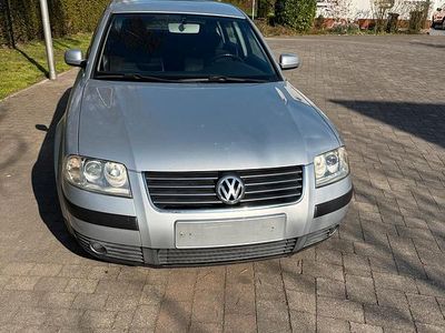 Gebraucht VW Passat 102 PS (75 kW) 2001 Silber Limousine