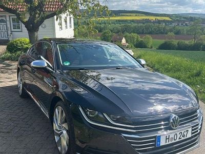 Gebraucht VW Arteon 190 PS (139 kW) 2018 Schwarz Kleinwagen