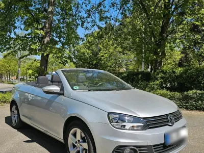 Gebraucht VW Eos 122 PS (89 kW) 2012 Silber Cabrio