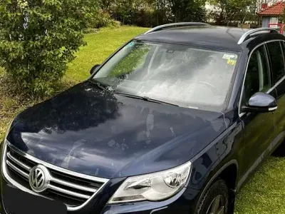 Gebraucht VW Tiguan Edition 140 PS (102 kW) 2011 Blau SUV