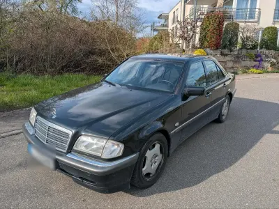 Gebraucht Mercedes C240 170 PS (125 kW) 2000 Schwarz Limousine