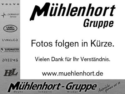 Gebraucht Volvo V40 Momentum 152 PS (111 kW) 2019 Blau Limousine