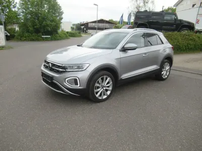 Second-hand VW T-Roc IQ Drive 150 CP (110 kW) 2024 Argintiu SUV