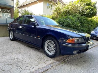 BMW 528
