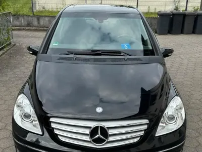 Gebraucht Mercedes B200 140 PS (102 kW) 2006 Schwarz Van / Kleinbus