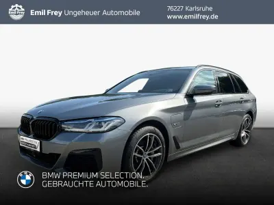 Gebraucht BMW 530e Sport Line 184 PS (135 kW) 2022 Skyscraper grau metallic Kombi