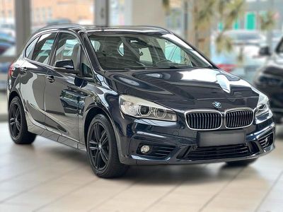 Gebraucht BMW 225 Active Tourer Sport Line 224 PS (164 kW) 2017 Blau metallic Van / Kleinbus