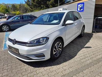 Second-hand VW Golf VII Sound 110 CP (80 kW) 2017 Alb Berlinǎ